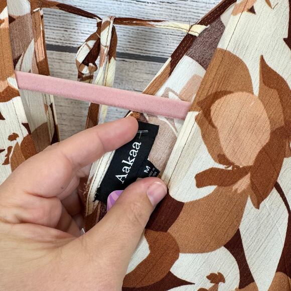 Aakaa Women's Brown & Cream Floral Waisted Dress Size Medium - Picture 4 of 7